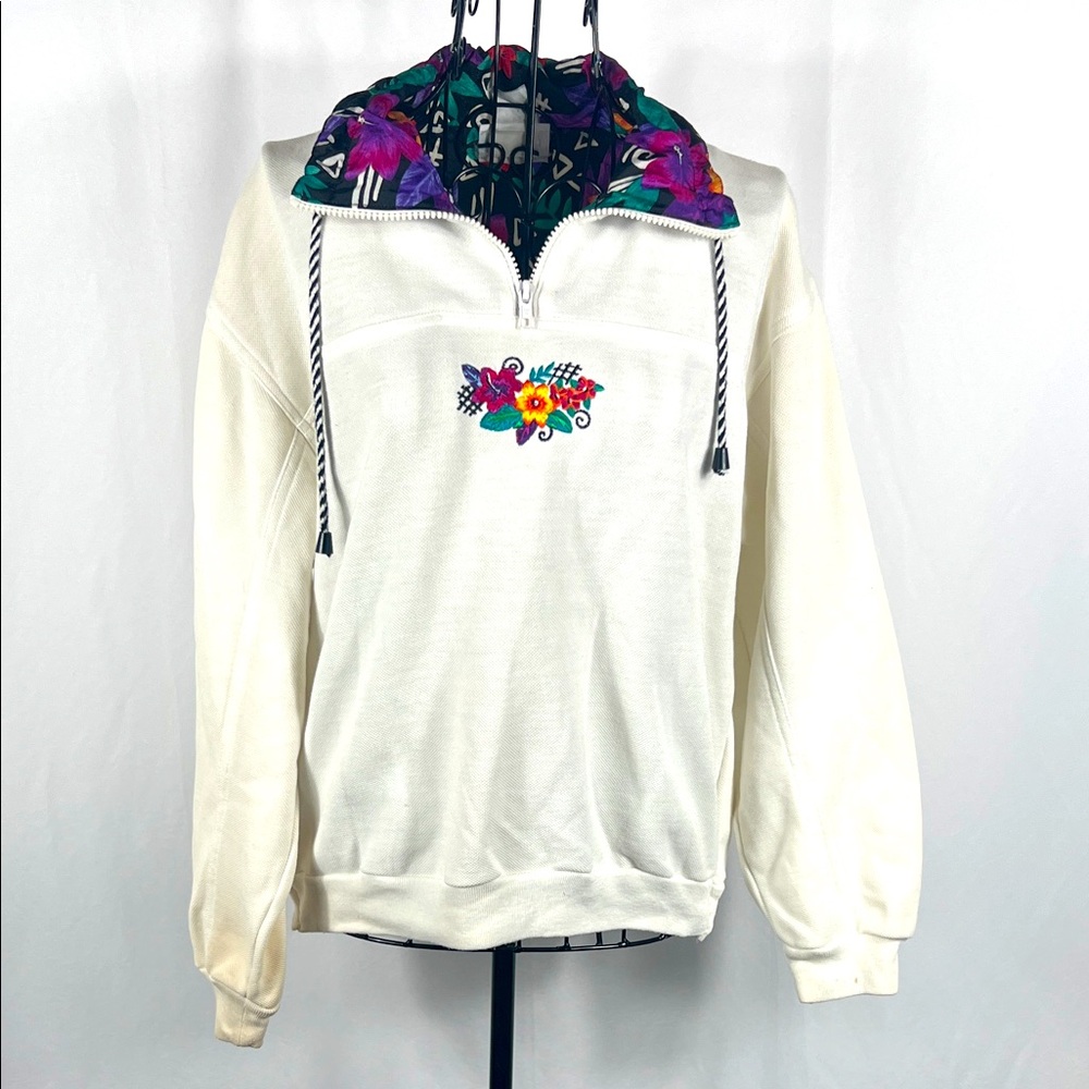 VINTAGE 90’s JANTZEN PETITE Women’s Floral Embroidered Sweater No Size Listed‎